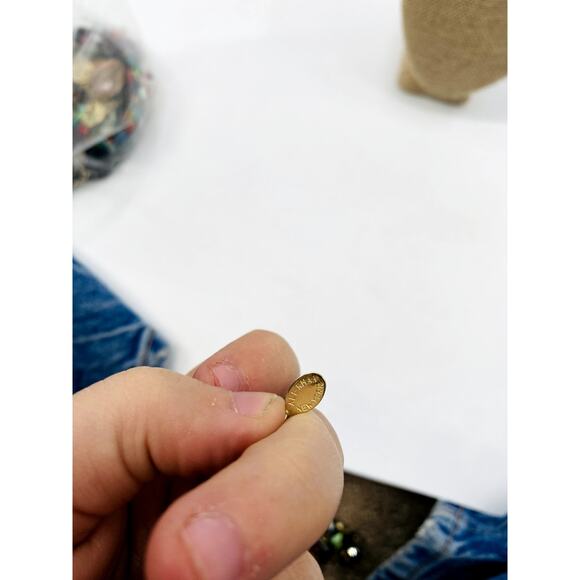 Ali Khan New York Pink Crystal Necklace - Picture 3 of 3